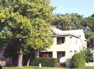 430 11th Ave S, Clinton, IA 52732