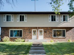 1270 Poppyseed Dr, New Brighton, MN 55112