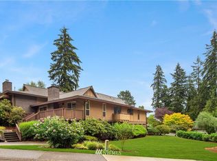 17120 NE 2nd Pl, Bellevue, WA 98008