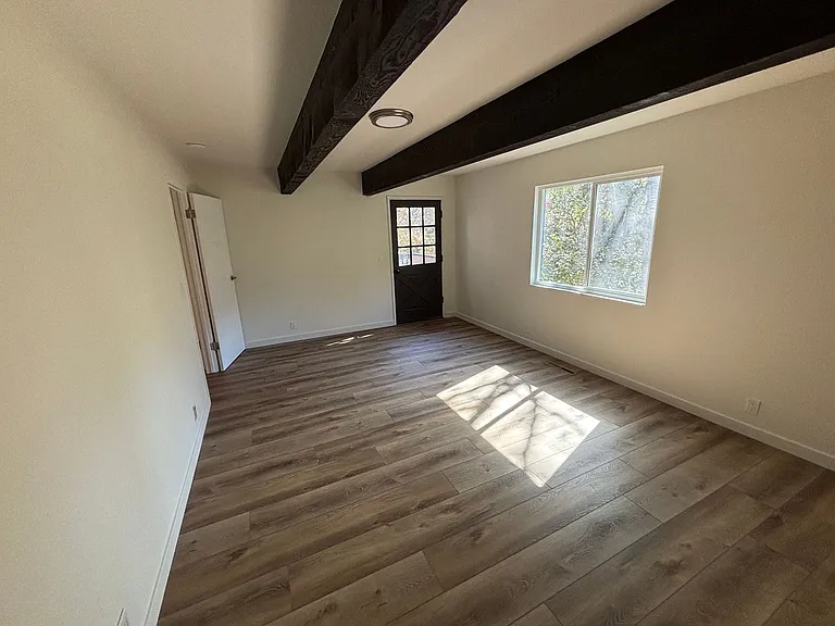 827 Cheltenham Rd — Photo 15