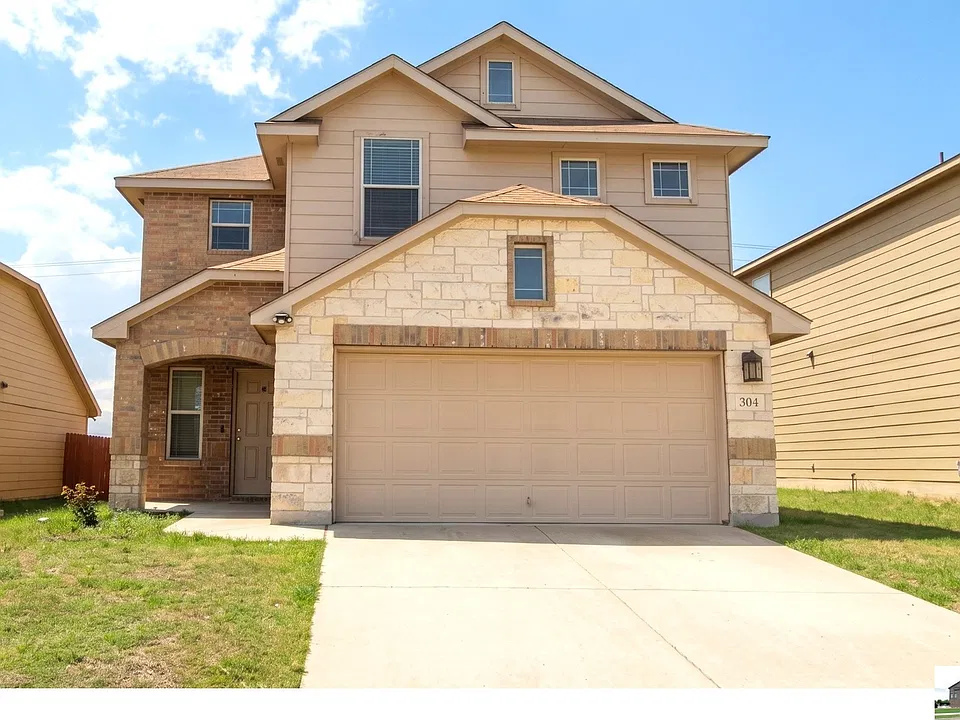 304 W Gemini Ln