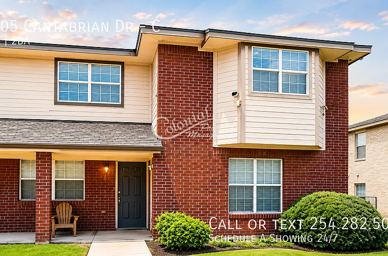 3005 Cantabrian Dr #C — Photo 1