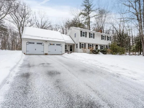 16 Brookview Terrace, Bedford, NH 03110