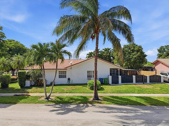 4th image of 20009 NW 66th Pl