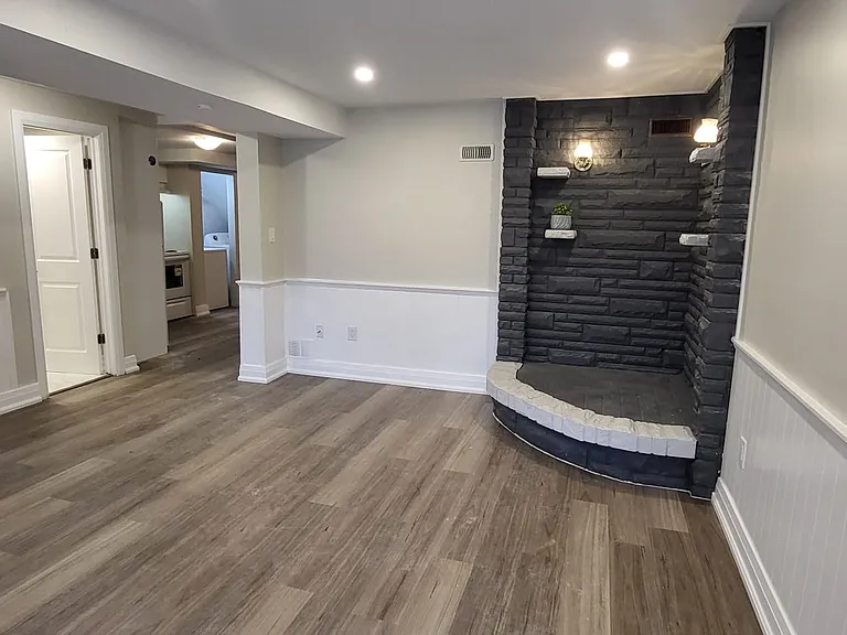 32 Albion St #LOWER — Photo 5