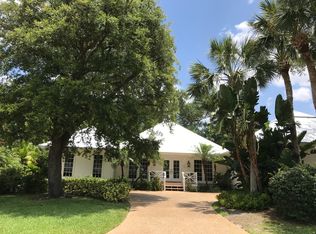 610 Jacana Cir, Naples, FL 34105