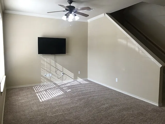 Short Term Lease - College Station - 3 Bedroom / 3 Bath- 2 Story Condo Off University Dr. E. — Photo 2