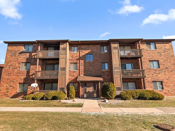 15723 Peggy Ln APT 5, Oak Forest, IL 60452