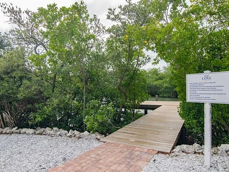85 The Cove Way — Photo 30