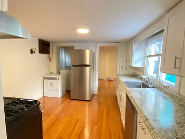 39 Sciarappa St #1, Cambridge, MA 02141