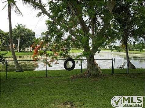 5th image of 6292 Lansdowne Cir