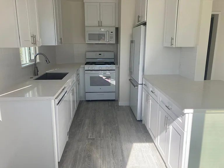 New kitchen