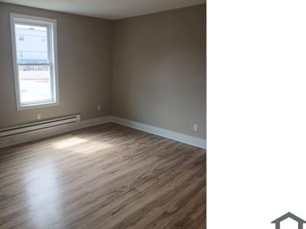 209 William St Floor 1