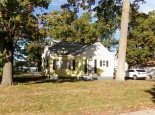 937 Carlton St, Muskegon, MI 49442