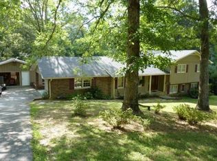 301 Lake Dr SE, Calhoun, GA 30701