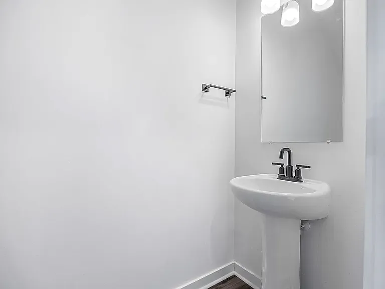 1415 Darrowby Way — Photo 31