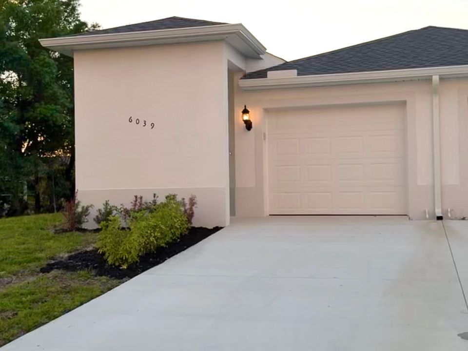 1st image of 6039 Latimer Ave
