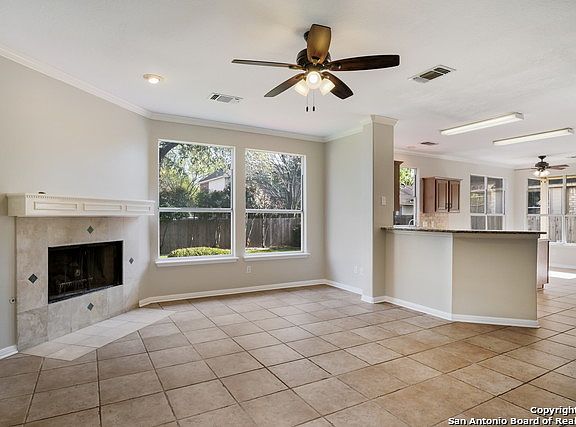 5th image of 3044 Fall Valley Dr