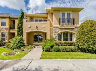 2043 Palm Forest Ln, Houston, TX 77077