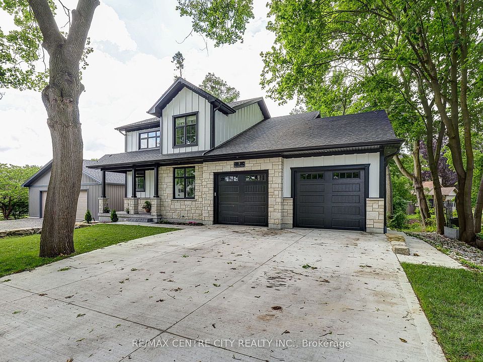 1st image of 9 Delevan Cres