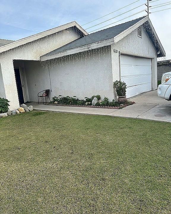 2nd image of 1604 Yakima Ct