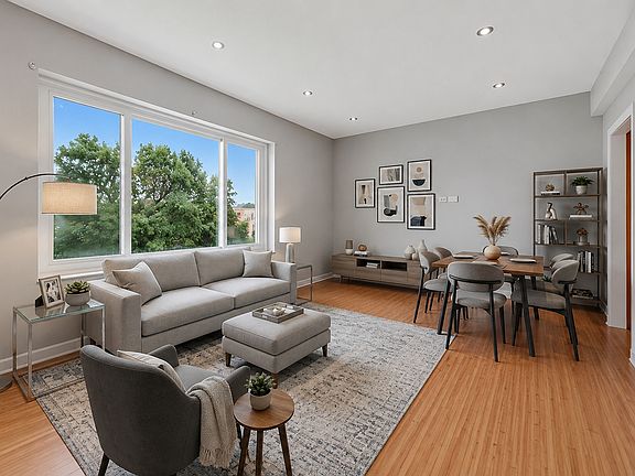 4th image of 2121 N Saint Louis Ave #3S