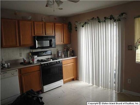 3rd image of 343 Union Ave