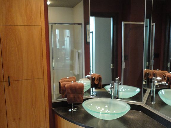 3rd image of 600 Main St Unit 903