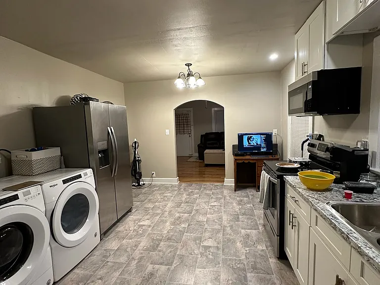 196 Chickamauga Ave — Photo 5