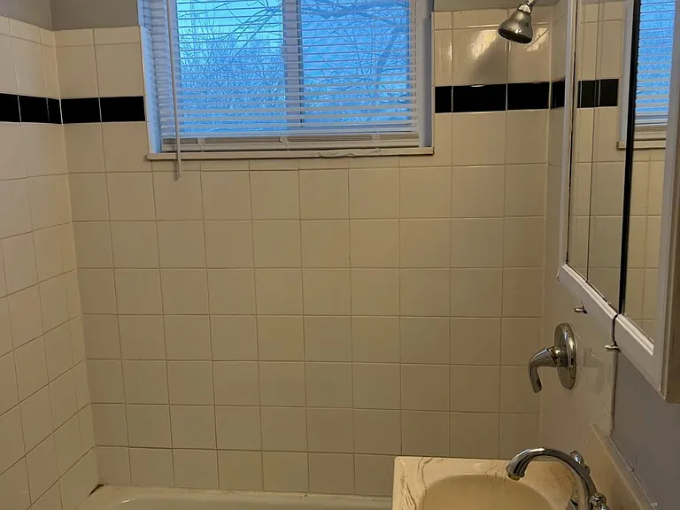 3358 Scottwood Rd — Photo 6