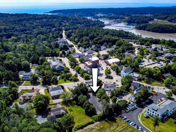 190 York Street, York, ME 03909