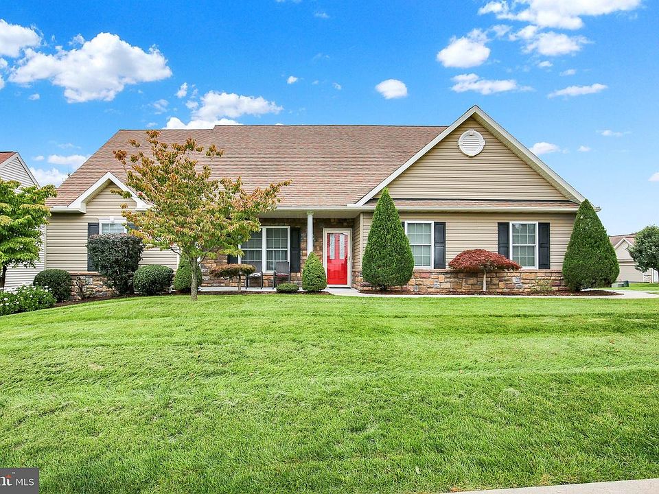 1st image of 101 Day Lily Dr