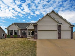 7511 Sandhurst Dr NW, Cedar Rapids, IA 52405