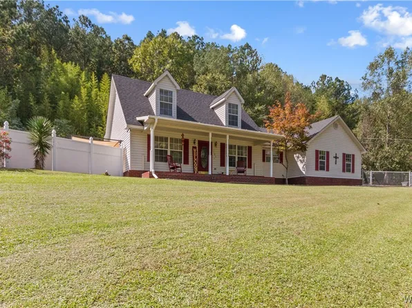 2488 Temple Ave S, Fayette, AL 35555