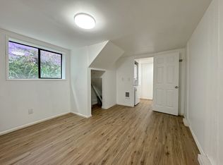 5214 Green Lake Way N, Seattle, WA 98103