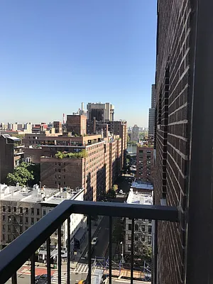 Rented by MNS Marketing | media 11