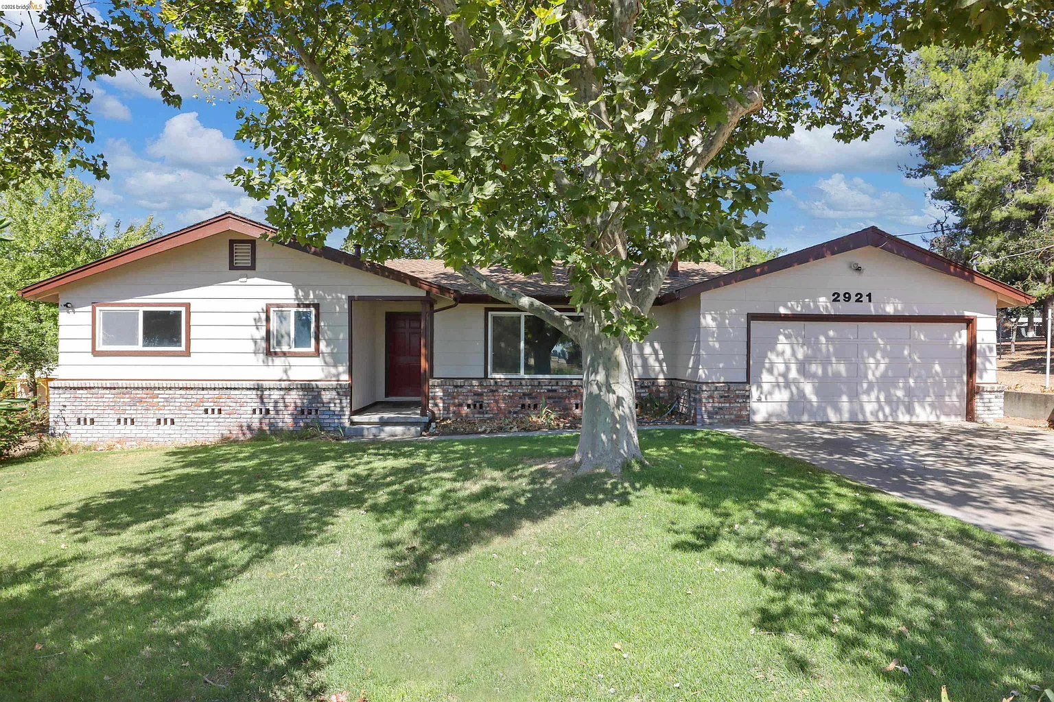 2921 Anderson Ln photo 1