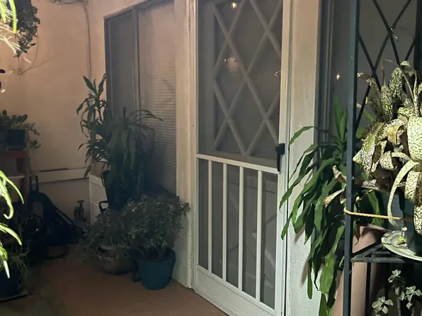 (undisclosed Address), North Hills, CA 91343