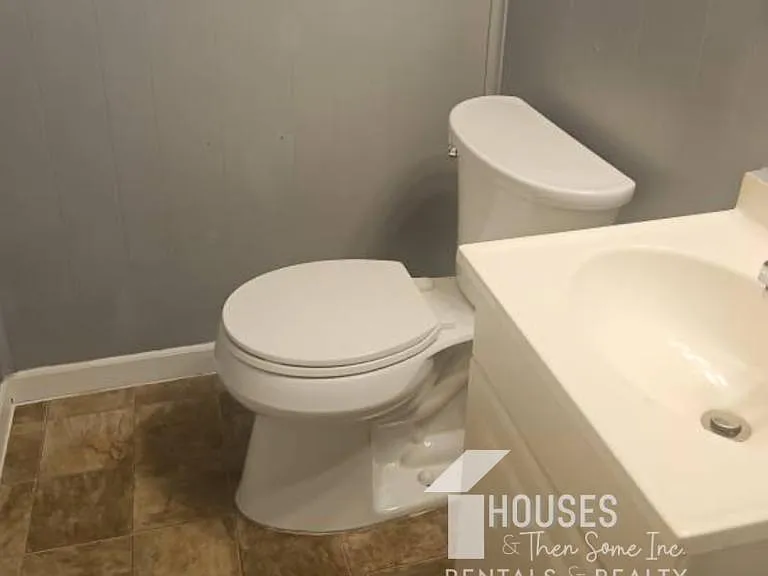 3 Bradley St — Photo 15