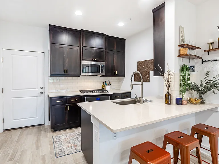 2517 Simond Ave #C — Photo 3