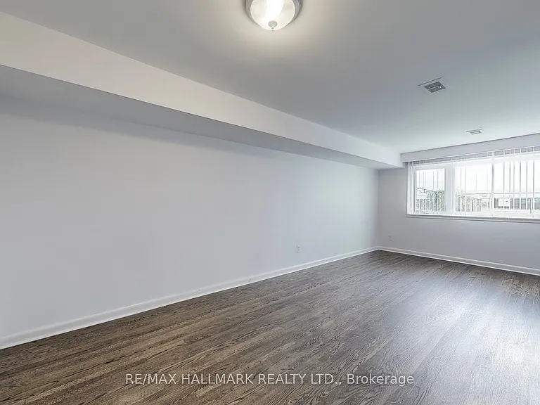 3572 Dufferin St #LOWER — Photo 5