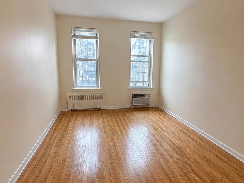235 E 27th St #2C