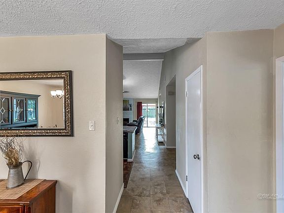 5th image of 22523 Braken Manor Ln