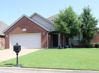 18713 E 49th Pl S, Tulsa, OK 74134