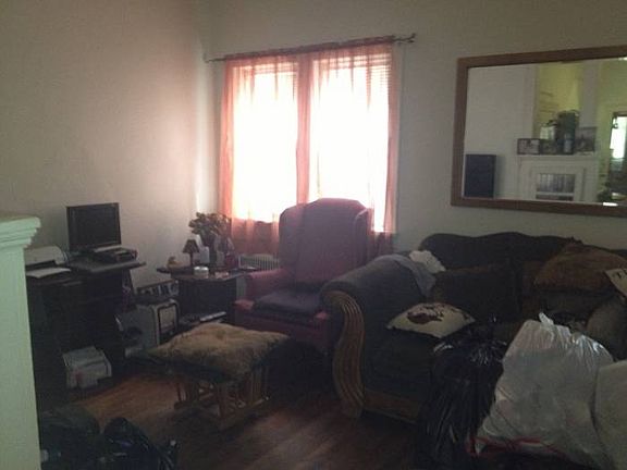 Living rm W/ Hardwood Flr