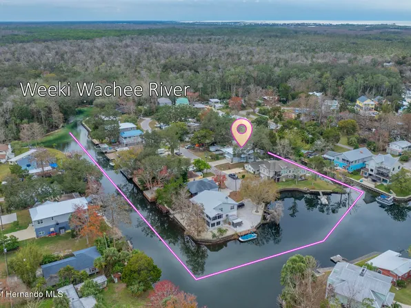 5553 Darlene St, Weeki Wachee, FL 34607