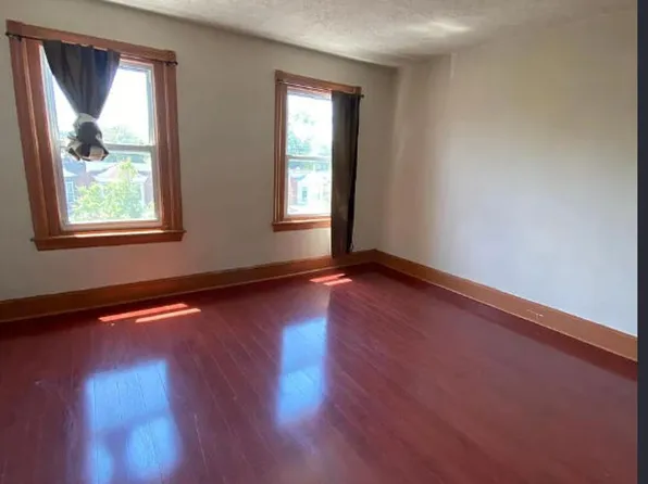 5323 Catharine St #1F, Philadelphia, PA 19143