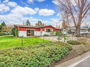 210 Ash St, Phoenix, OR 97535