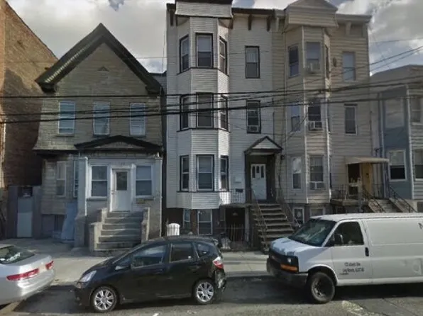 286 Summit Ave, Jersey City, NJ 07306