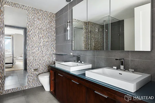 Rented by Halstead Real Estate | media 37